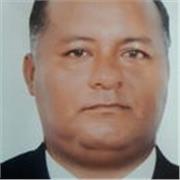 Profesor nativo de español, con ganas de enseñar a extranjeros su rico idioma.