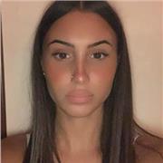 Sono Martina, ho 21 anni e sono diplomata in liceo scientifico. Ho esperienza con bambini avendo fatto supplenza in una scuola d’infanzia. Mi piacerebbe essere di aiuto per i compiti ai bambini fino alla quinta elementare