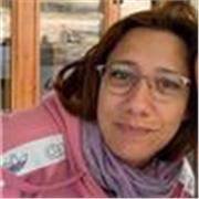 Traduttrice per la lingua inglese e tedesca disponibile per ripetizioni di lingua e aiuto compiti anche a domicilio. 