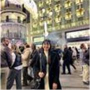 Profesora de nacionalidad Argentina a punto de recibirse, especializada en Lengua y Literatura 