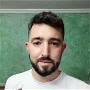 ¡Hola! Soy un profesor de español apasionado y dedicado, con experiencia enseñando a personas de diferentes edades y niveles de habilidad. 
