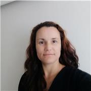 Profesor/a de inglés online con titulación en Filología Inglesa y certificado TEFL. Experiencia en ESO, Bachillerato y adultos.