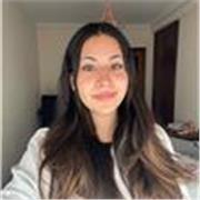Animada estudiante de traducción e interpretación, con experiencia con adolescentes.