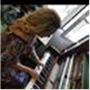 Profesora de Grado Superior de canto y piano