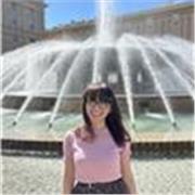 Ragazza diplomata con 95/100 al Liceo classico “A. D’Oria” di Genova impartisce lezioni di storia