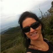 Ich habe Portugiesisch als Muttersprache und auch English, sowie Deutsch fließend