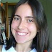 Profesora de inglés con nivel avanzado ofrece clases dinámicas para niños y adultos en Barcelona. 