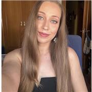 Profesora de inglés con experiencia en apoyo escolar y niveles desde A2 hasta C1 (incluido).