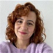 Maestra de Educación Primaria titulada, con máster en uso de las TIC, bilingüe.
Apoyo y refuerzo escolar de Primaria en todas las materias con 10 años de experiencia en aula y particulares.