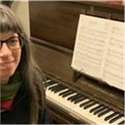 Dunfermline piano teacher with 20 years' experience offers one-to-one tuition