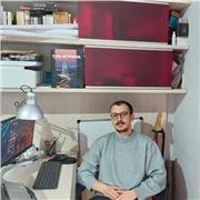 Salve, sono uno studente iscritto all'ultimo anno del corso di laurea magistrale Ingegneria Edile - Architettura alla Federico II, con diploma di liceo scientifico ed esperienza all'estero in lingua inglese.
Offro supporto per studenti universitari nella