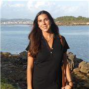 Me defino como una persona responsable, paciente y organizada, con formación en Psicología y experiencia en el trabajo con niños.