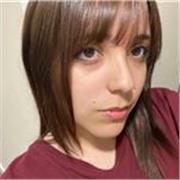 Estudiante con buen manejo de idiomas y creatividad artística, y buena capacidad lingüística.