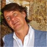 Sono un professionista del diritto e vorrei trasmettere questa mia passione a tutti coloro che per bisogno o curiosità vogliano condividere questa mia passione 