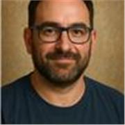 Mi nombre es Rubén Sánchez García y soy formador en modalidad online, además de profesional del marketing digital