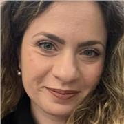 Laureata in giurisprudenza. Avvocato