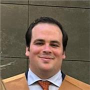 Ingeniero en Tecnologias Industriales y estudiante de ADE bilingue.