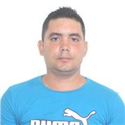 Profesor de economía apto para todas las edades y materias