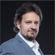 Profesor de Canto imparte clases de técnica vvocal para todos los estilos