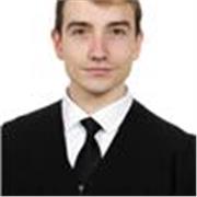 Graduado en Traducción e Interpretación, con nivel profesional de inglés y experiencia previa como profesor particular.