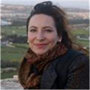 If you want memorable and effective lessons for your students, I am the teacher for you! 