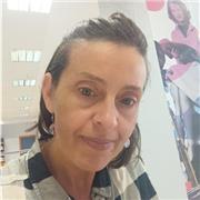 Doy clases adaptadas a cada alumno detectamos donde están los conceptos rebeldes combatiremos y quedará abierto el camino para el nuevo conocimiento que es fácil e importante.