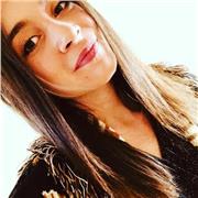 Diplomata Liceo Linguistico Cadore offre lezioni online di inglese per alunni scuola elementare e medie