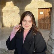 ¡Profesora de violín para clases online muy dinámicas!