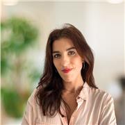 Titulada en Publicidad y RRPP y apasionada de la escritura.