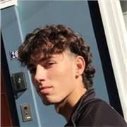 Joven de 19 años, estudiante de historia, amante de la enseñanza.