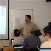 Profesor de Biología, fisiología humana, Lengua y literatura y Educación apto para todas las edades y niveles