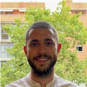 Graduado en Química. Me apasiona transmitir lo bonita que es esta rama de la ciencia, adaptándome a las necesidades de cada alumno