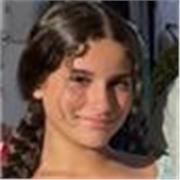 Estudiante de la universidad imparte clases particulares para alumnos de primaria y secundaria