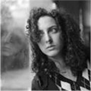 Offro lezioni di base di fotografia per alunni che hanno questa passione e voglio esprimersi tramite essa.