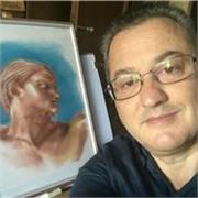 tecniche tradizionali del disegno a mano: grafite, inchiostro, matite e pastelli colorati