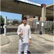 Sei alla ricerca di un tutor di inglese competente e appassionato? Non cercare oltre!

Sono un tutor di inglese madrelingua altamente qualificato, con anni di esperienza nell'insegnamento della lingua inglese a studenti di tutte le età e livelli di compet