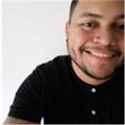 Profesor de español y literatura, especializado en procesos de lectura y escritura