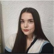 Actualmente estudiante con un grado superior en administración y finanzas además, bachillerato en ciencias sociales.