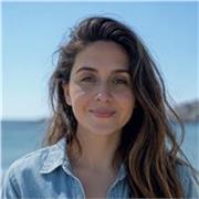 Maestra de nivel básico, arte, matemáticas, inglés y español