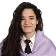 Jugadora de fútbol y fútbol sala, experta en coaching deportivo y Psicología del Alto Rendimiento. 
Para todas las edades.