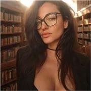 PROBLEMS WITH YOUR ENGLISH??? I'M HERE TO HELP YOU Laureata in Lingue e Letterature straniere offre lezioni di lingua e letterat