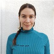 Profesora de Movimiento con experiencia práctica de 7 años en clases 1:1 y Profesora de Español