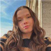 Neodiplomata al liceo linguistico offre ripetizioni di inglese