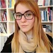 Profe de Español da clases a niños, adolescentes y adultos