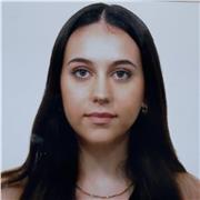 soy una chica joven a la que le encantan los niños. Me gusta enseñar y al mismo tiempo aprender cosas nuevas