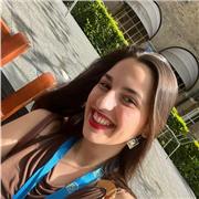 Profesora de apoyo de Primaria a Bachillerato especializada en Lengua y Literatura, Inglés, Filosofía e Historia.