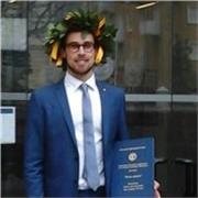 Laureato in economia offre ripetizioni a studenti universitari o di scuola secondaria