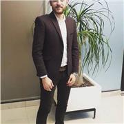 arabischer muttersprachler, der den kindern oder erwachsene die arabische Sprache beibringen möchte mit Erfahrung als Dolmetscher