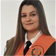 Graduada en administración y dirección de empresas y apta para dar clases de refuerzo a niños de infantil y primaria