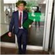 Sono Manuel, laureato con lode in Chimica all'Università di Roma e dottorando in Chimica all'Università di Milano. Offro lezioni personalizzate e chiare per studenti universitari e delle scuole superiori